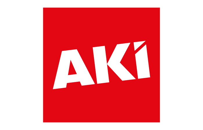 AKÍ